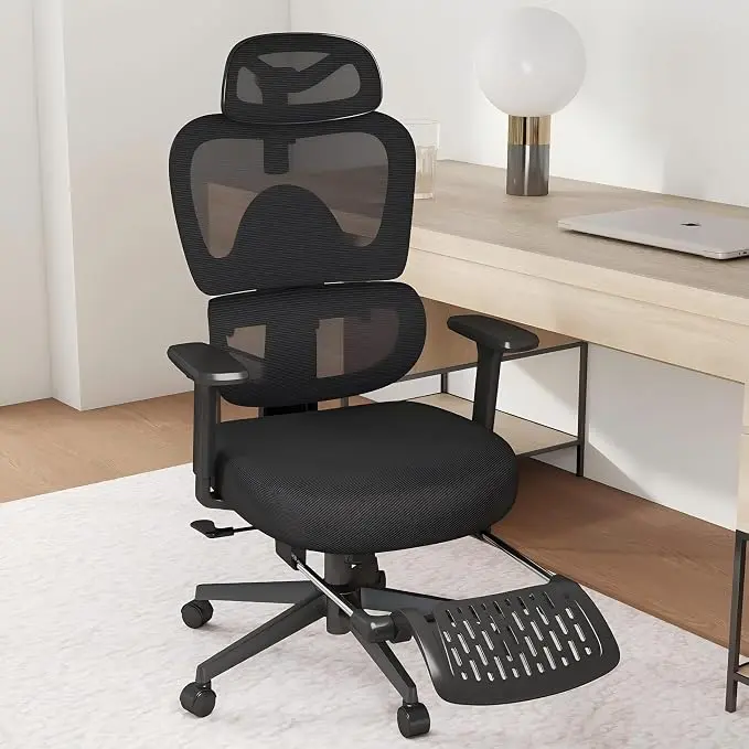 Ergonomic Office Chair with Footrest – Adjustable Lumbar Support, 3D Armrests &