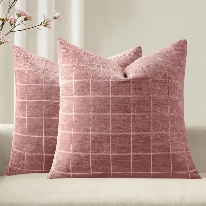 MIULEE Valentines Decorative Chenille Throw Pillow Covers Vintage Plaid Couch